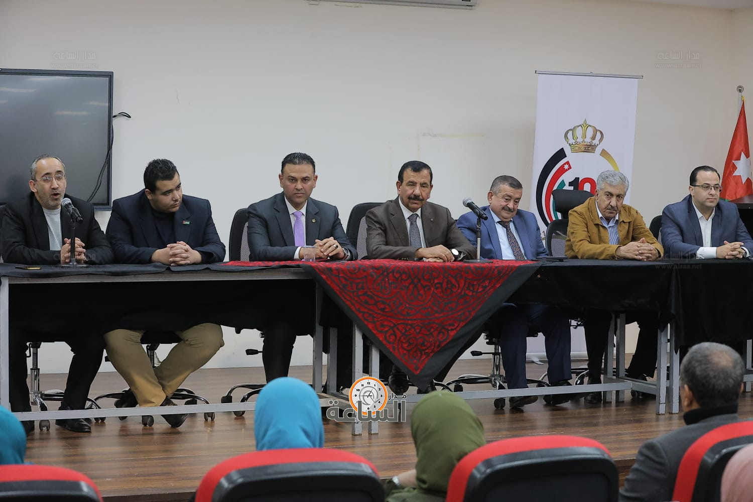 Madar Al-Saa Images 0.6806908878843333