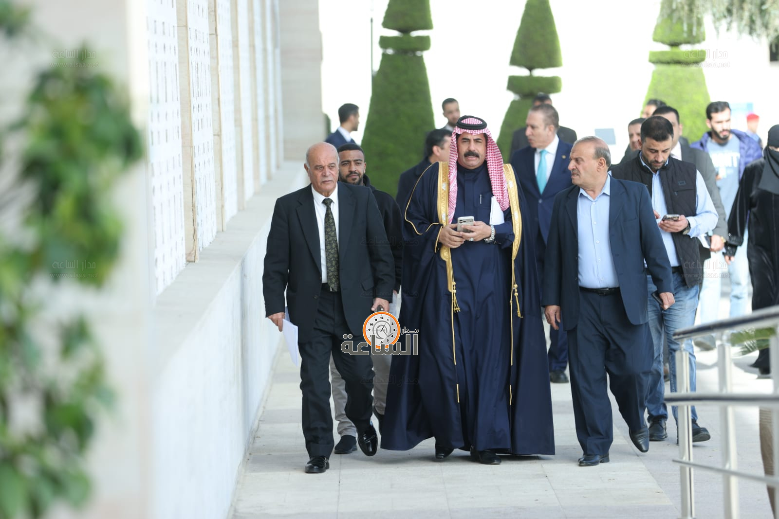 Madar Al-Saa Images 0.4220436397885905