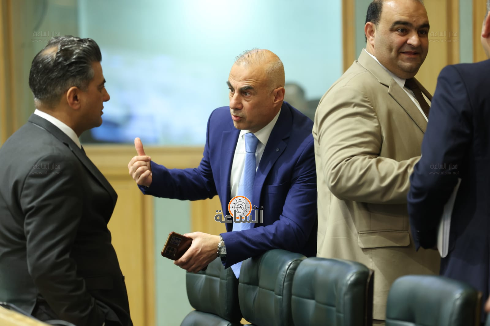 Madar Al-Saa Images 0.5192667787834448