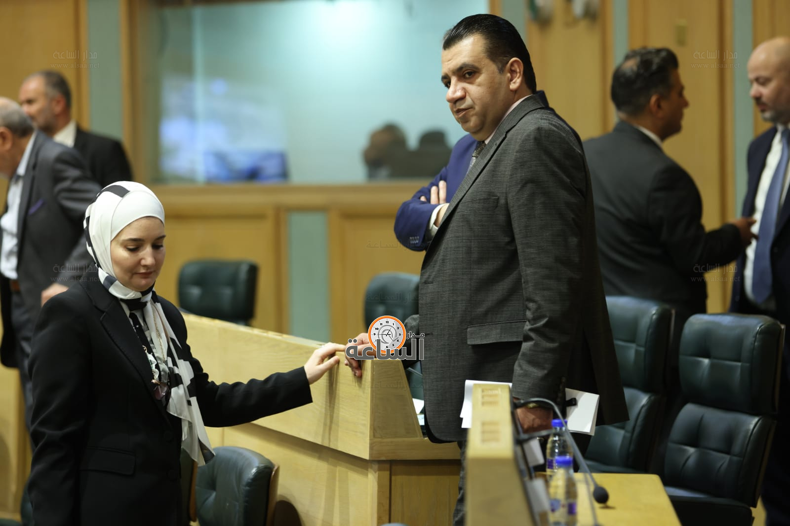 Madar Al-Saa Images 0.9500641254286968