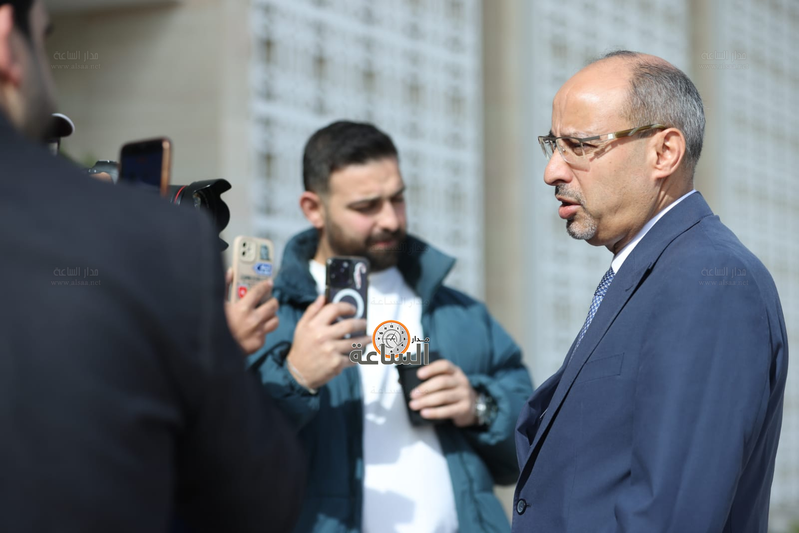 Madar Al-Saa Images 0.5797765859588945