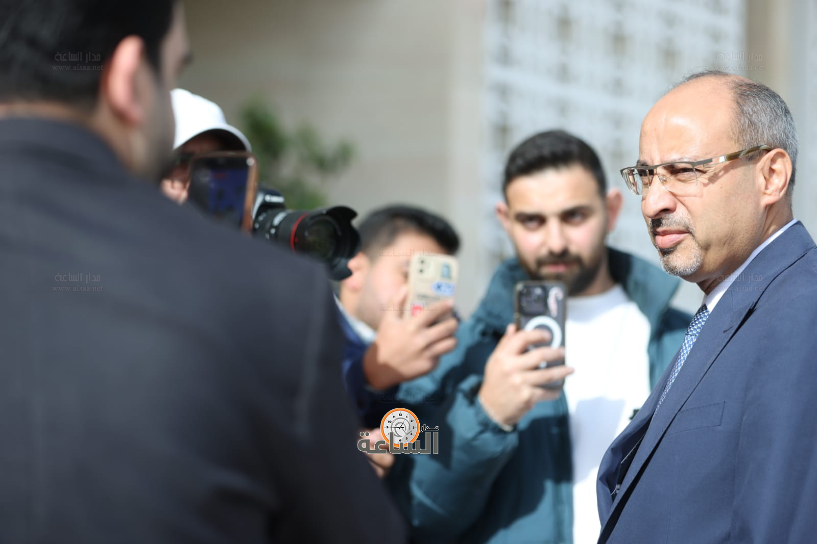 Madar Al-Saa Images 0.14688057221216644