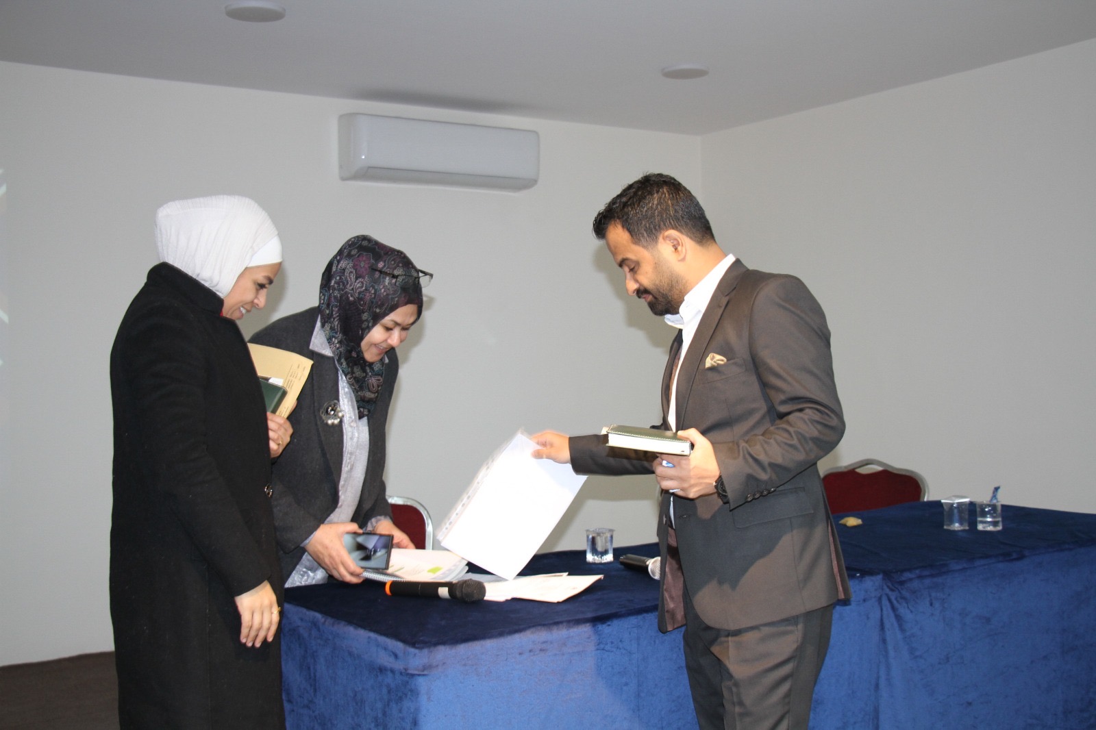 Madar Al-Saa Images 0.4257202809100513