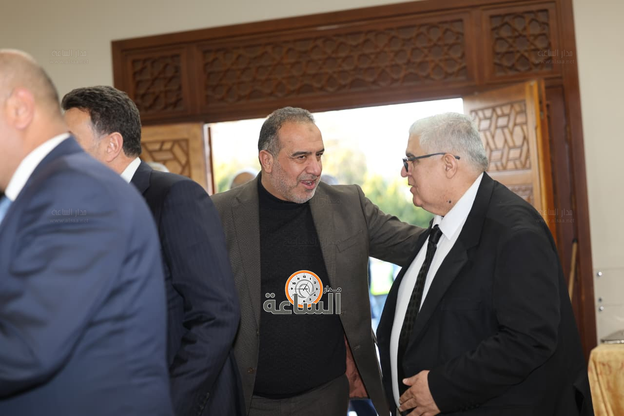 Madar Al-Saa Images 0.1714651697852565