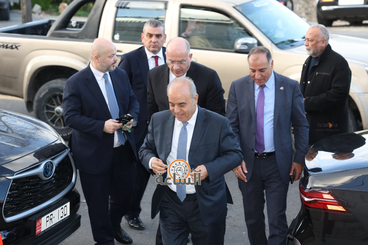 Madar Al-Saa Images 0.4471375273758218