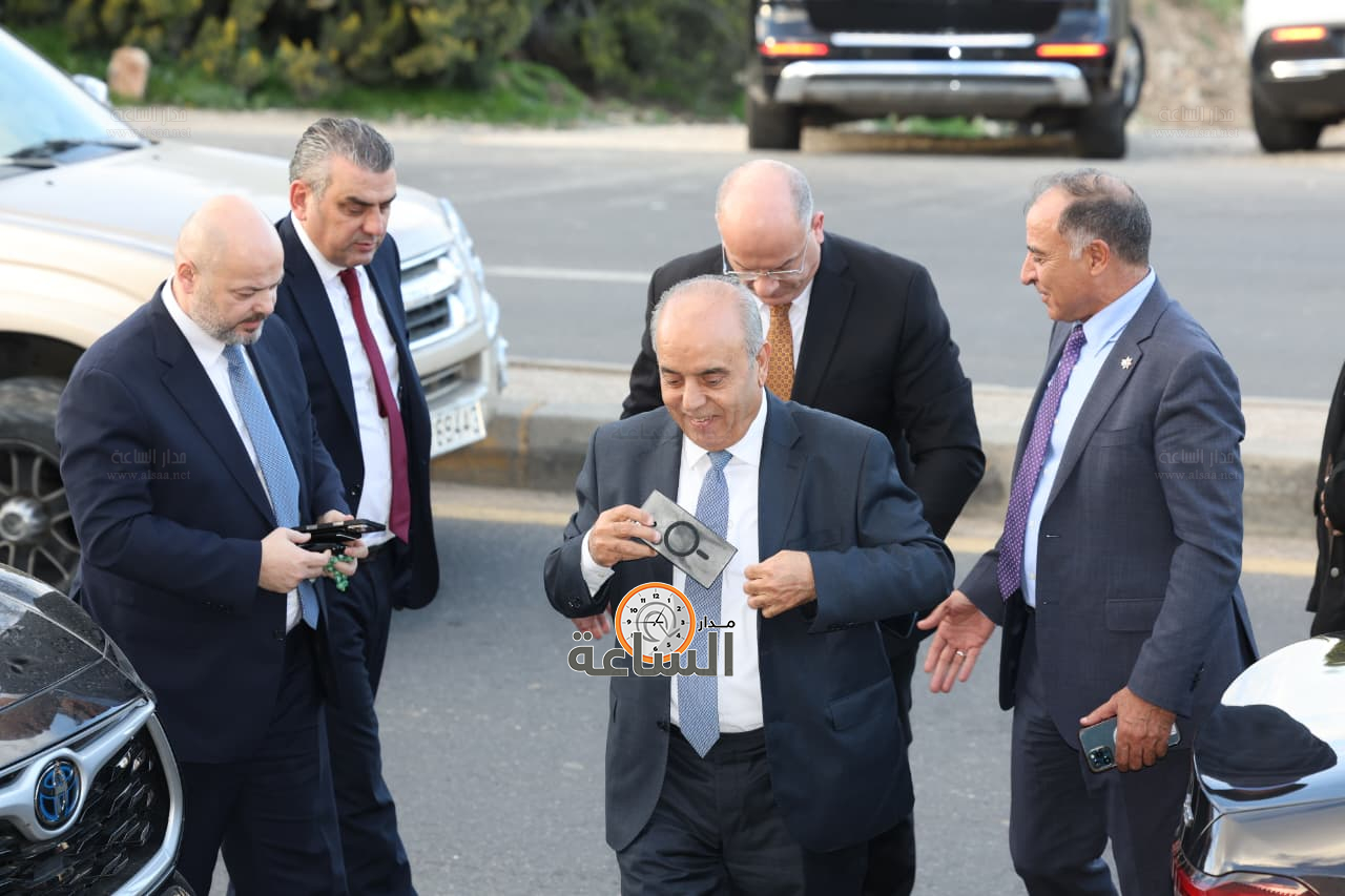 Madar Al-Saa Images 0.4908098269307757