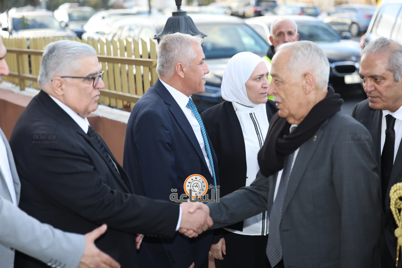 Madar Al-Saa Images 0.04483169759594796