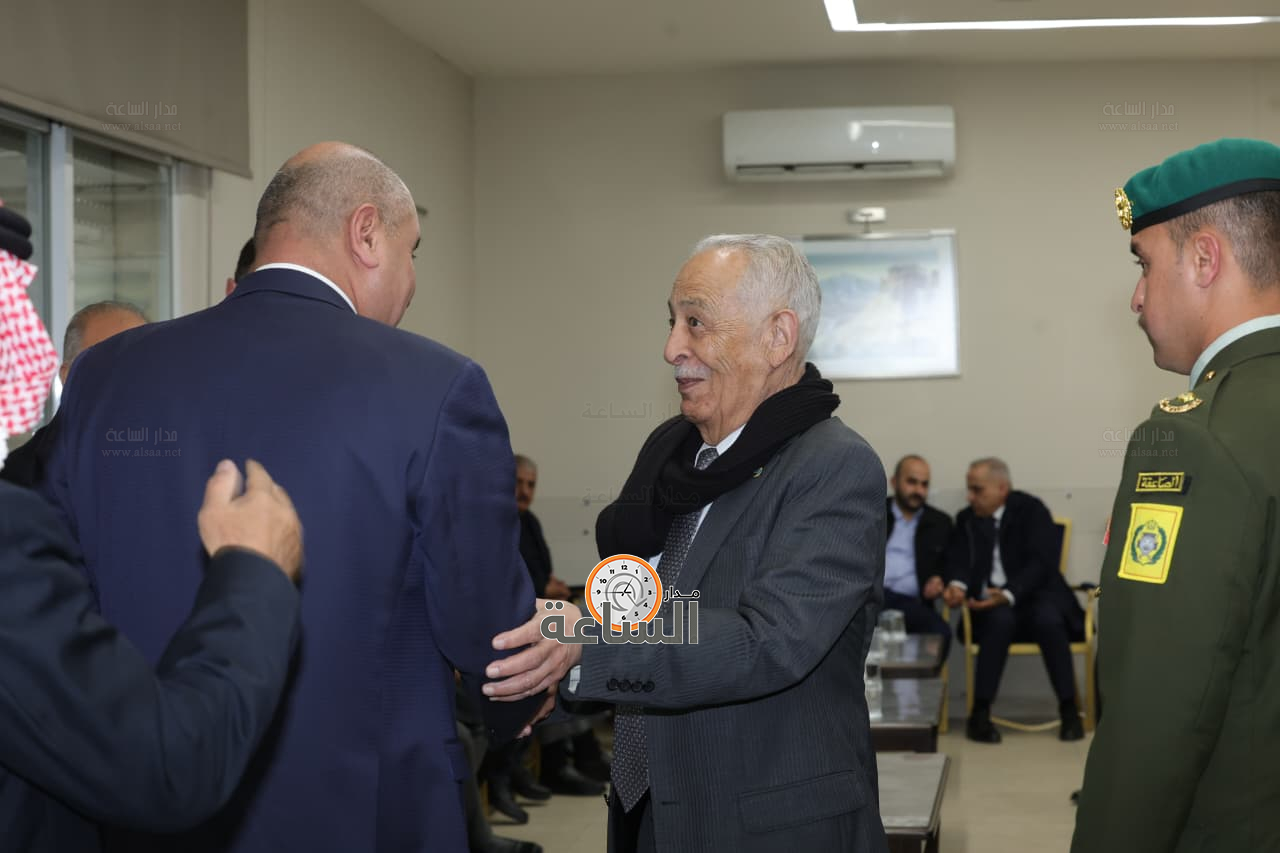 Madar Al-Saa Images 0.9664512701079204