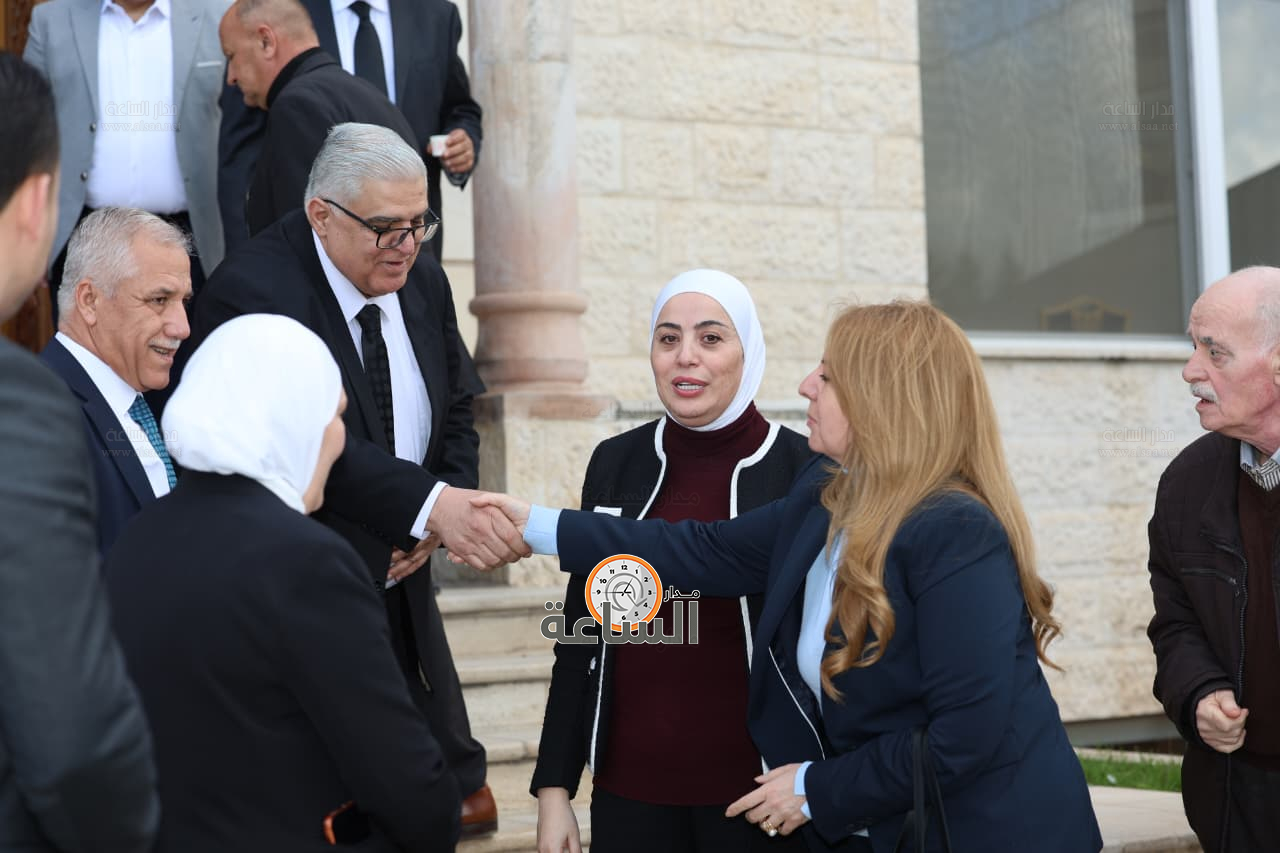 Madar Al-Saa Images 0.48491862324795476