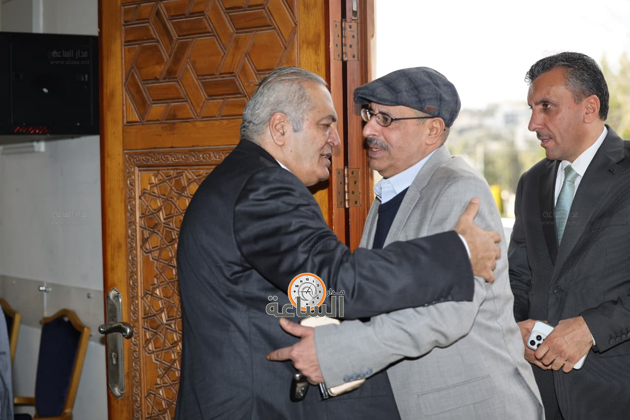 Madar Al-Saa Images 0.5758669684058032