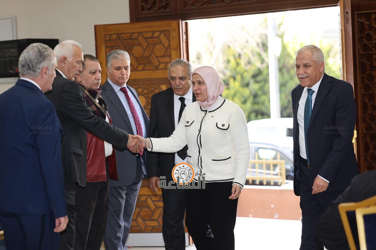 Madar Al-Saa Images 0.6775316719293807