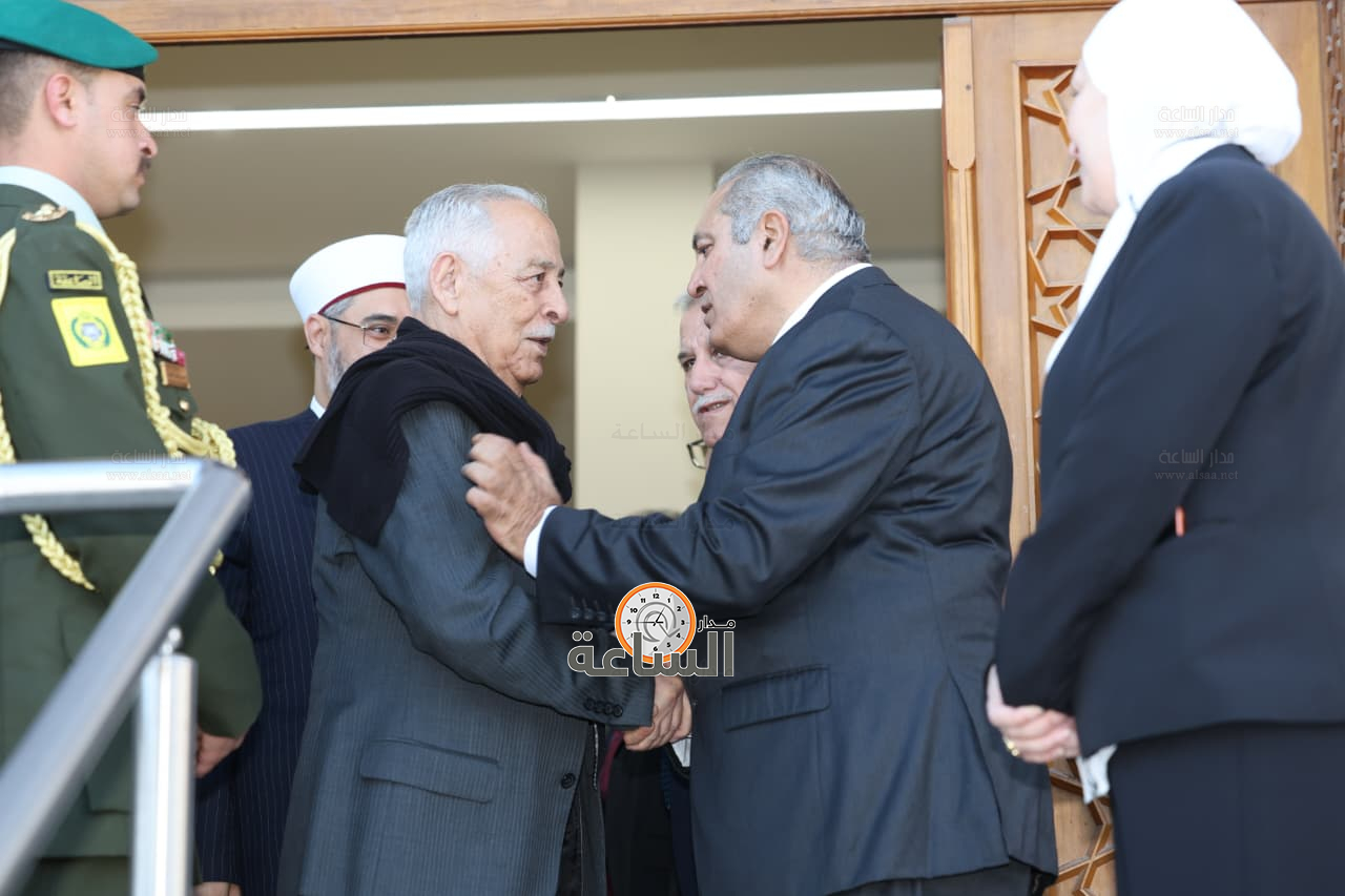 Madar Al-Saa Images 0.13415227868524393