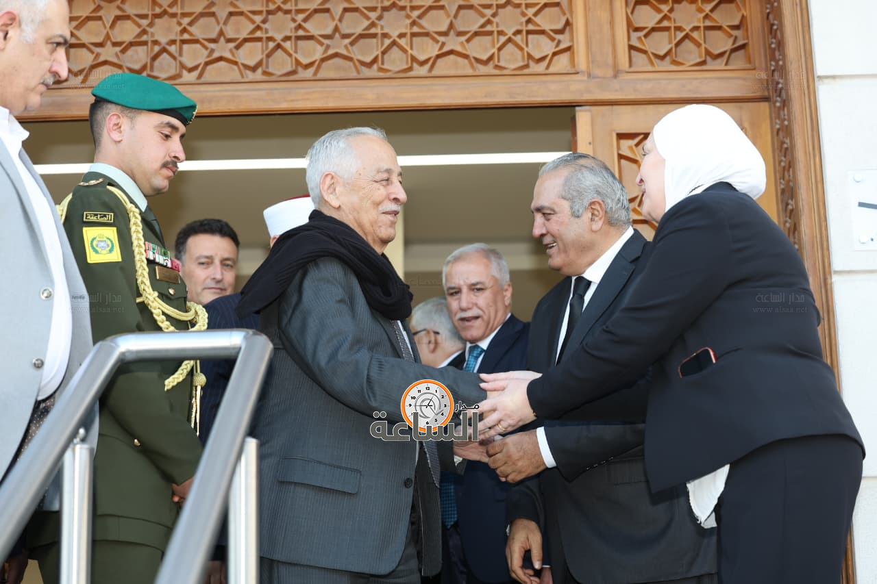 Madar Al-Saa Images 0.8459870305105572