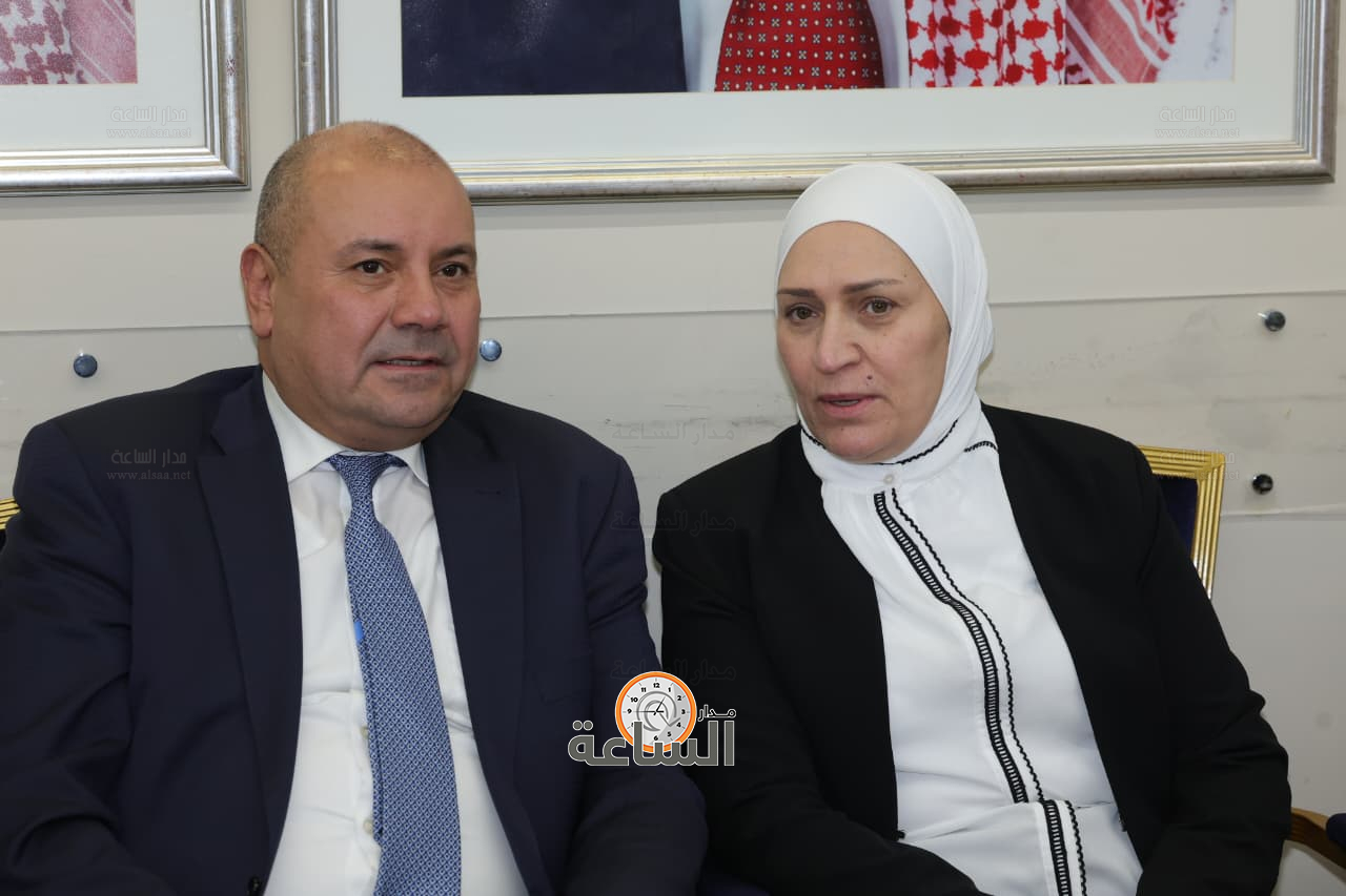 Madar Al-Saa Images 0.0005972197341672647