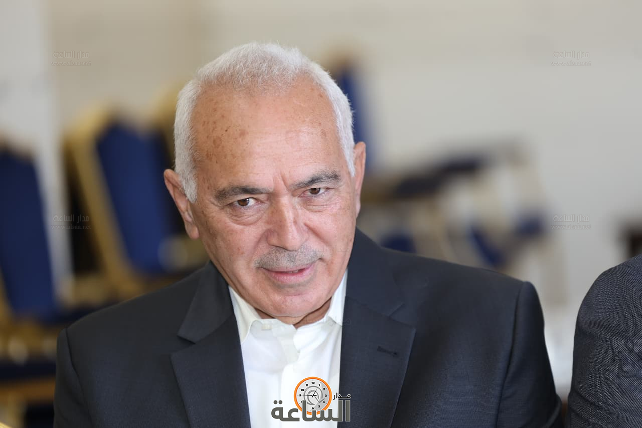 Madar Al-Saa Images 0.2456062092070499