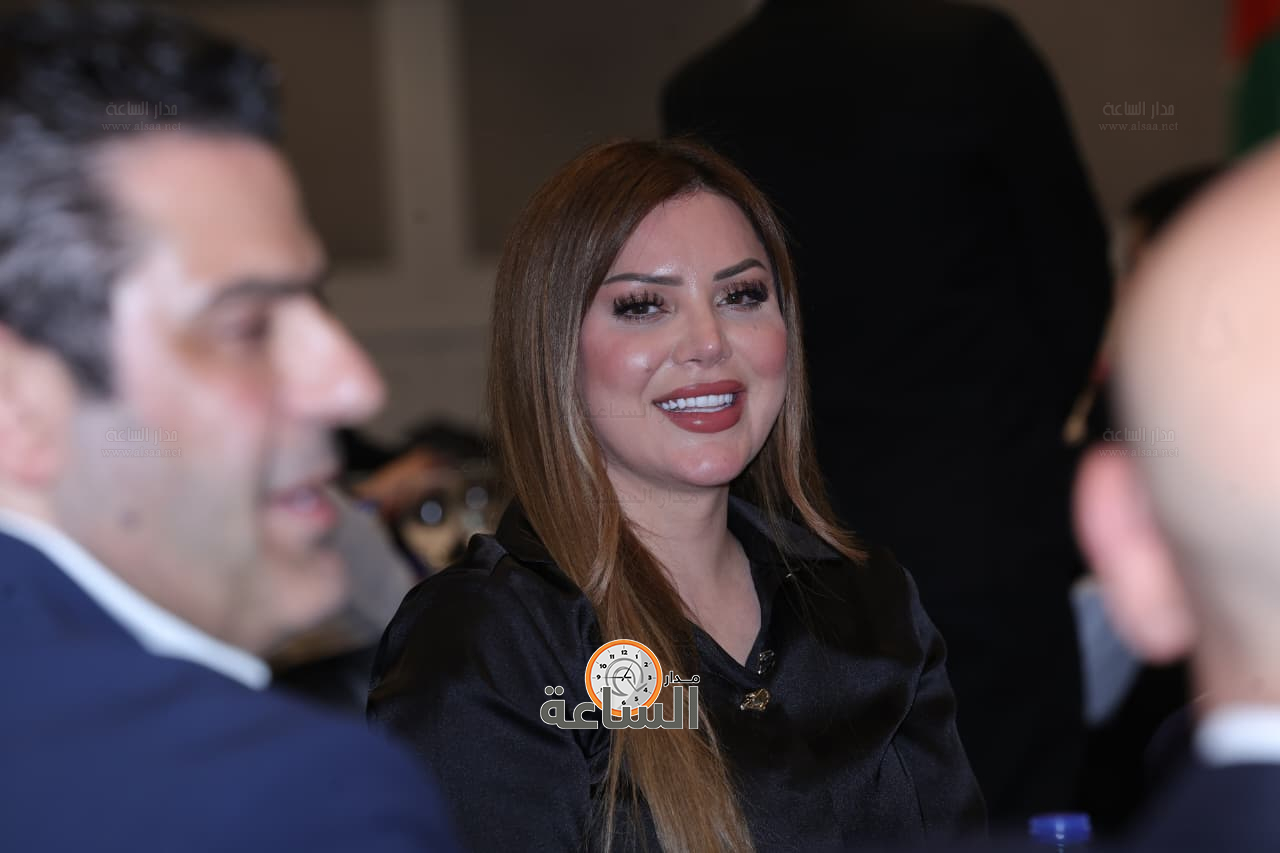 Madar Al-Saa Images 0.8719828156999357