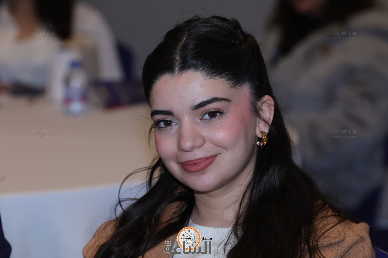 Madar Al-Saa Images 0.6084824155409173