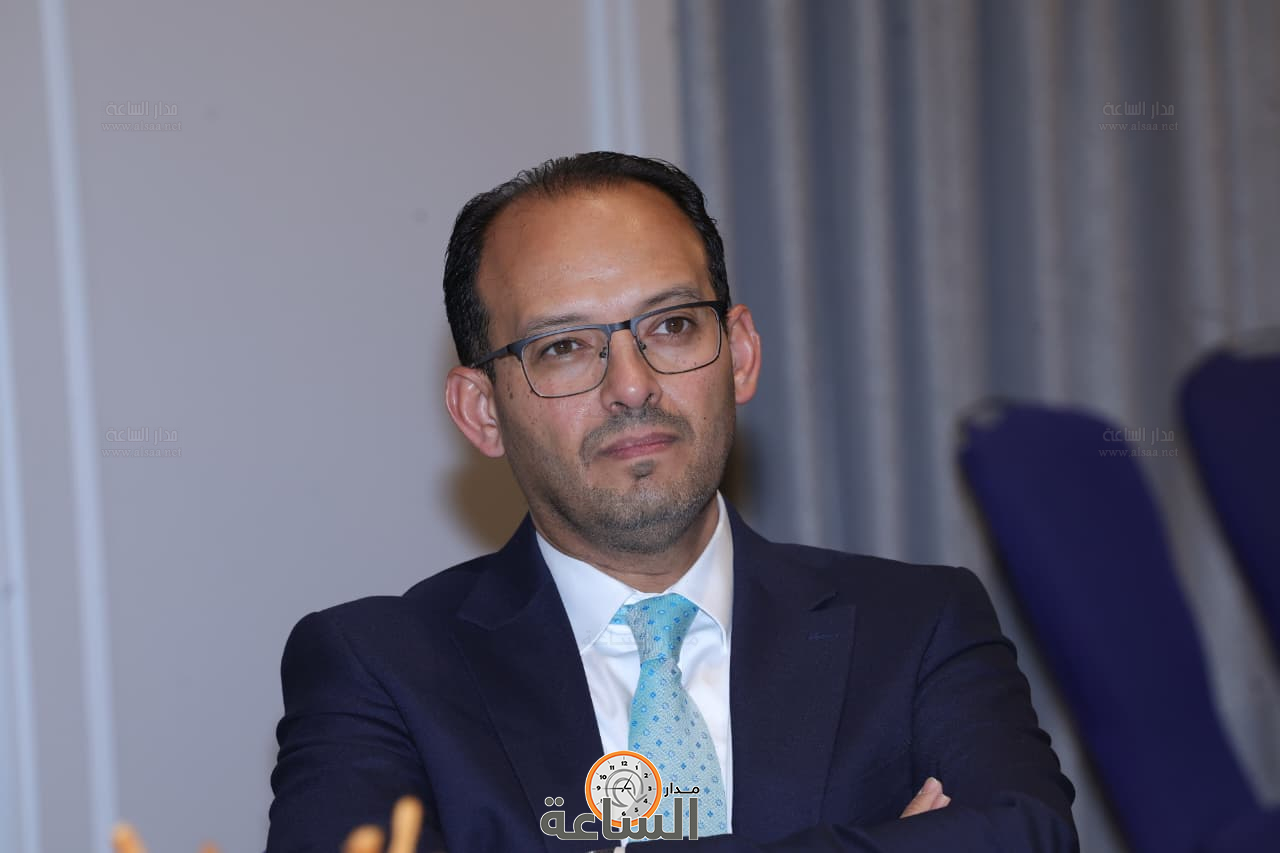 Madar Al-Saa Images 0.16428445046804585