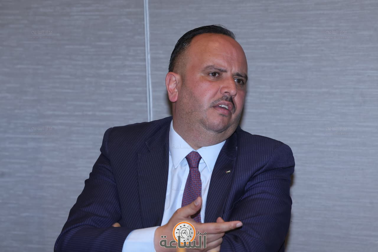 Madar Al-Saa Images 0.09512353372777982