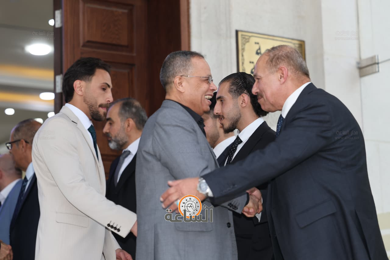 Madar Al-Saa Images 0.029085405632472083