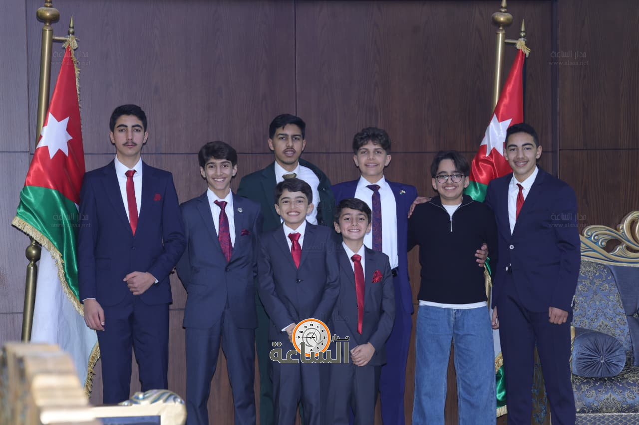 Madar Al-Saa Images 0.6567463892374229