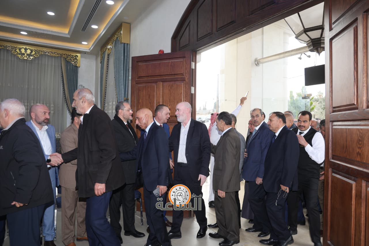 Madar Al-Saa Images 0.27174188143983846