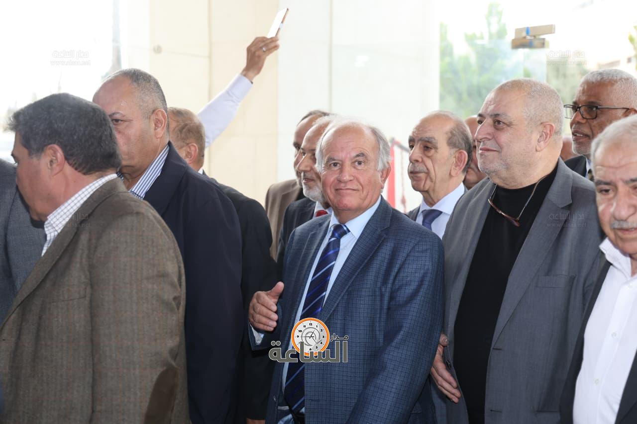 Madar Al-Saa Images 0.7343998360841415