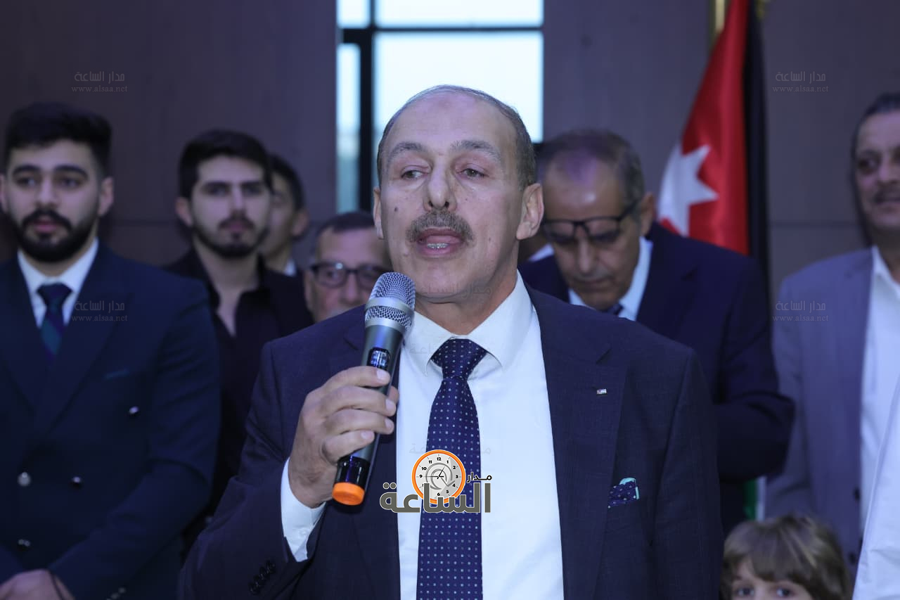 Madar Al-Saa Images 0.37424137236486354