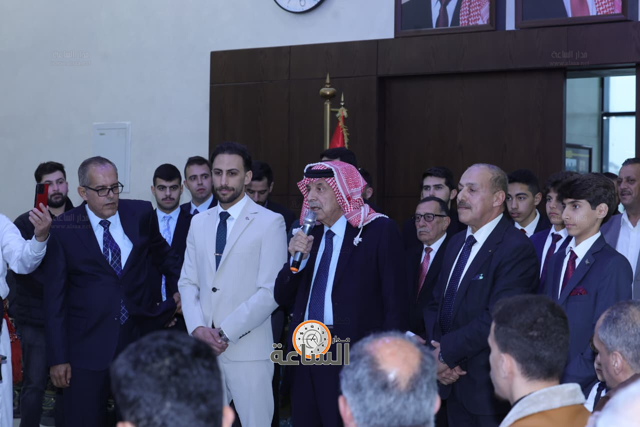 Madar Al-Saa Images 0.6699156854306201