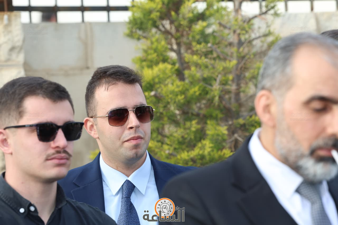 Madar Al-Saa Images 0.05687490772845882