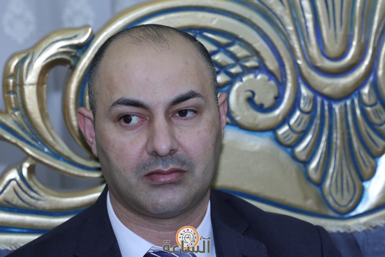 Madar Al-Saa Images 0.47868420335298034