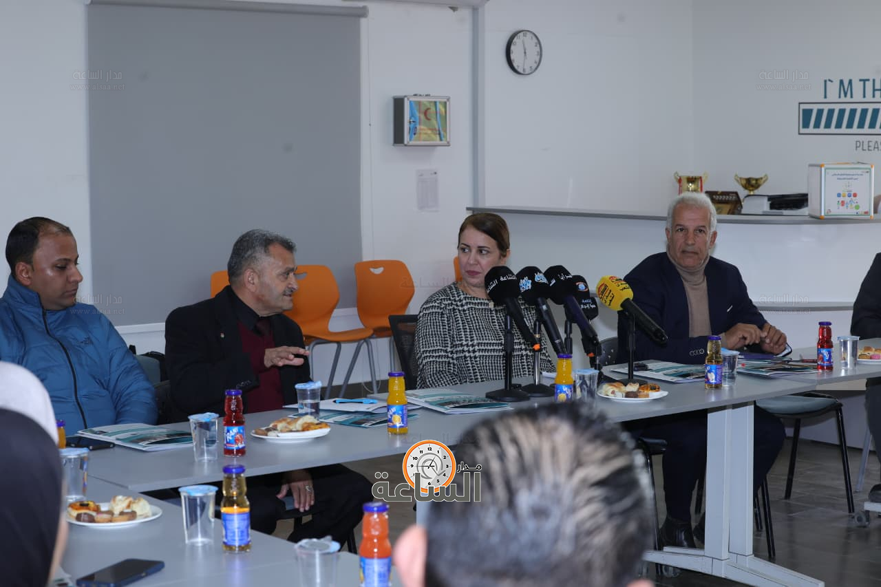 Madar Al-Saa Images 0.39410192711527836