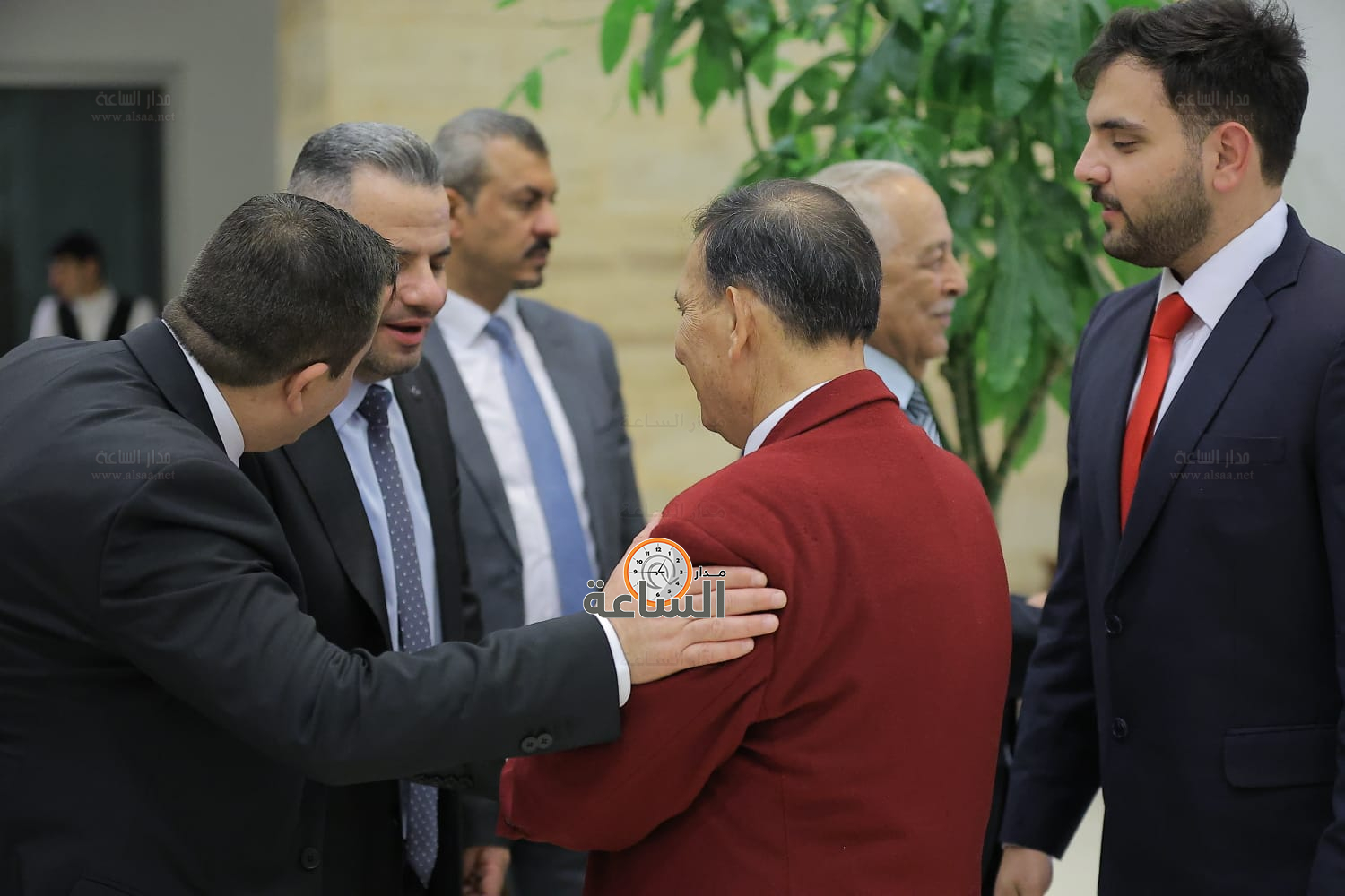 Madar Al-Saa Images 0.9791049171535502