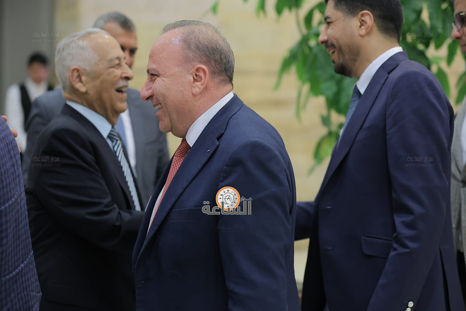 Madar Al-Saa Images 0.8436830557690399