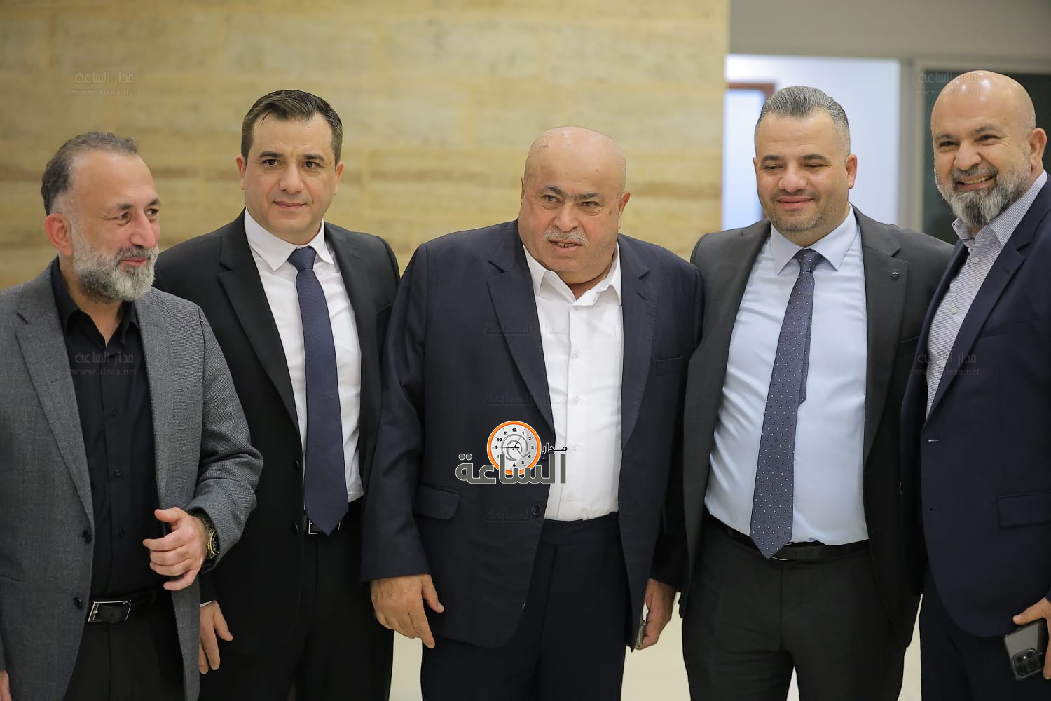 Madar Al-Saa Images 0.05563126176922406