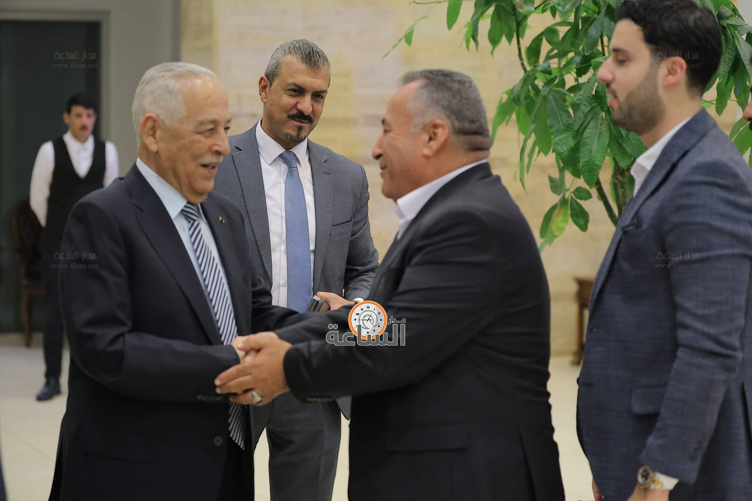 Madar Al-Saa Images 0.18573165121524626