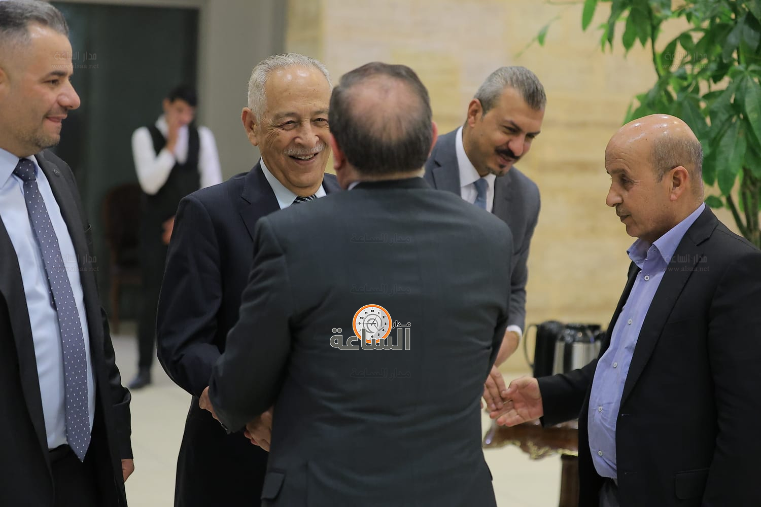 Madar Al-Saa Images 0.14003546184038174