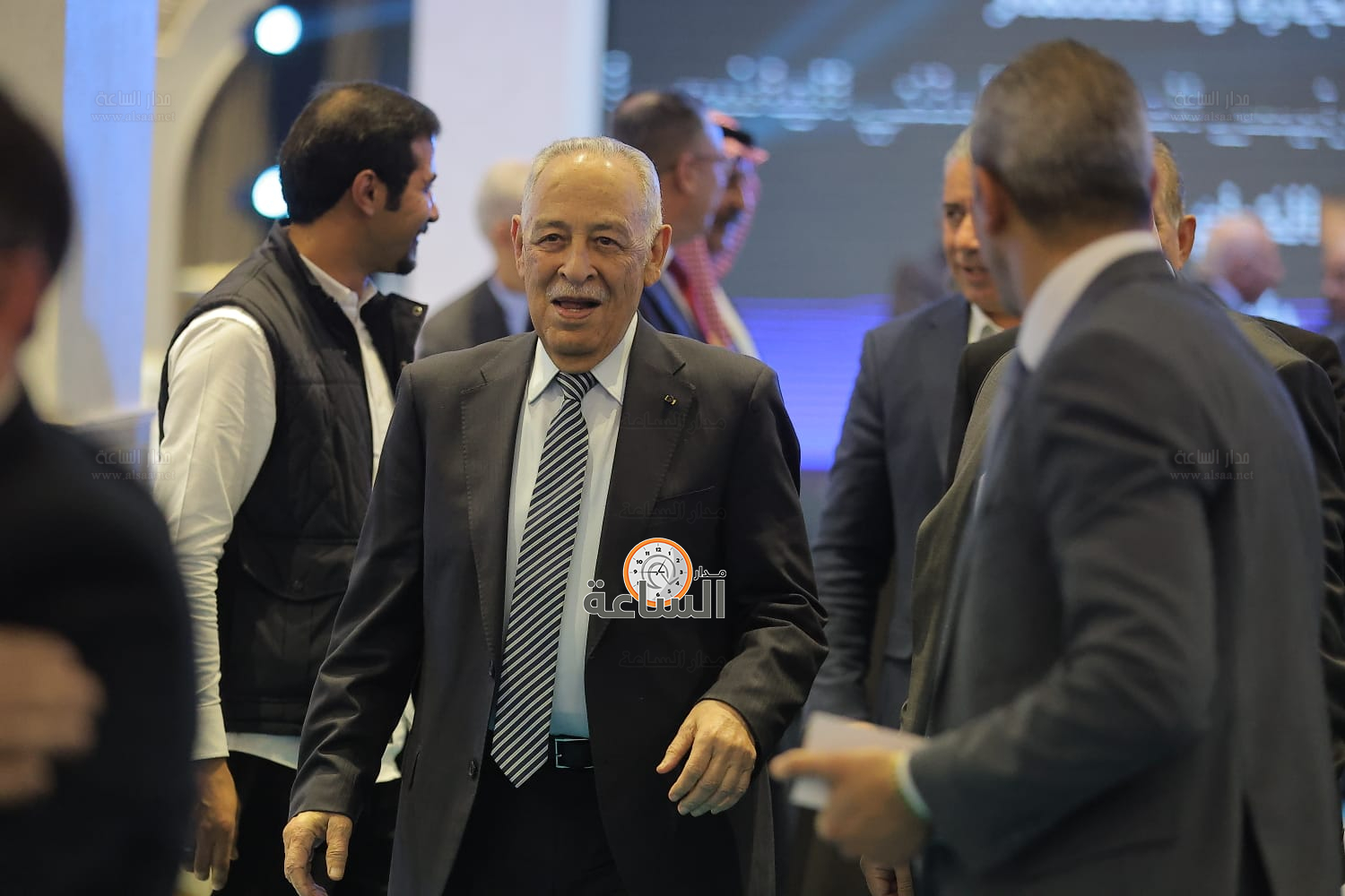 Madar Al-Saa Images 0.8380835910851502