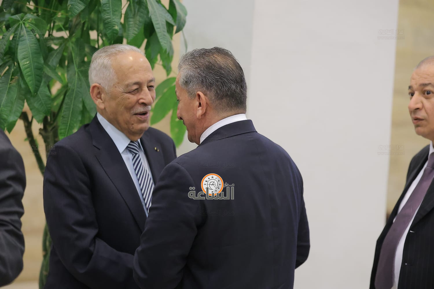 Madar Al-Saa Images 0.754355444185517