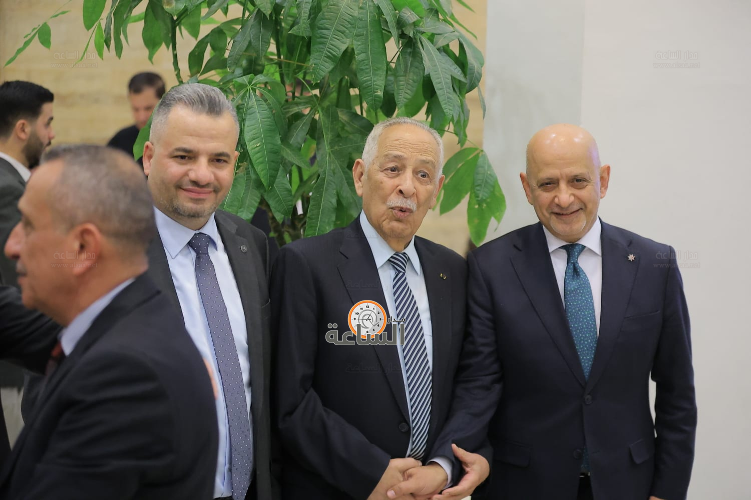 Madar Al-Saa Images 0.9549426981474147