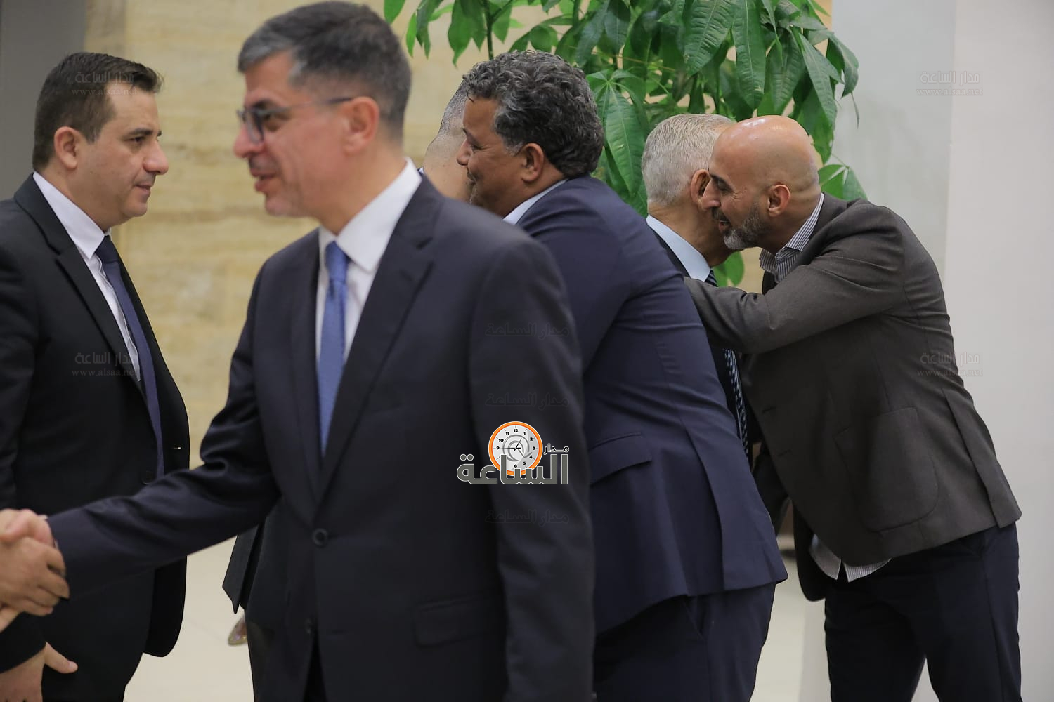 Madar Al-Saa Images 0.4209173429839195