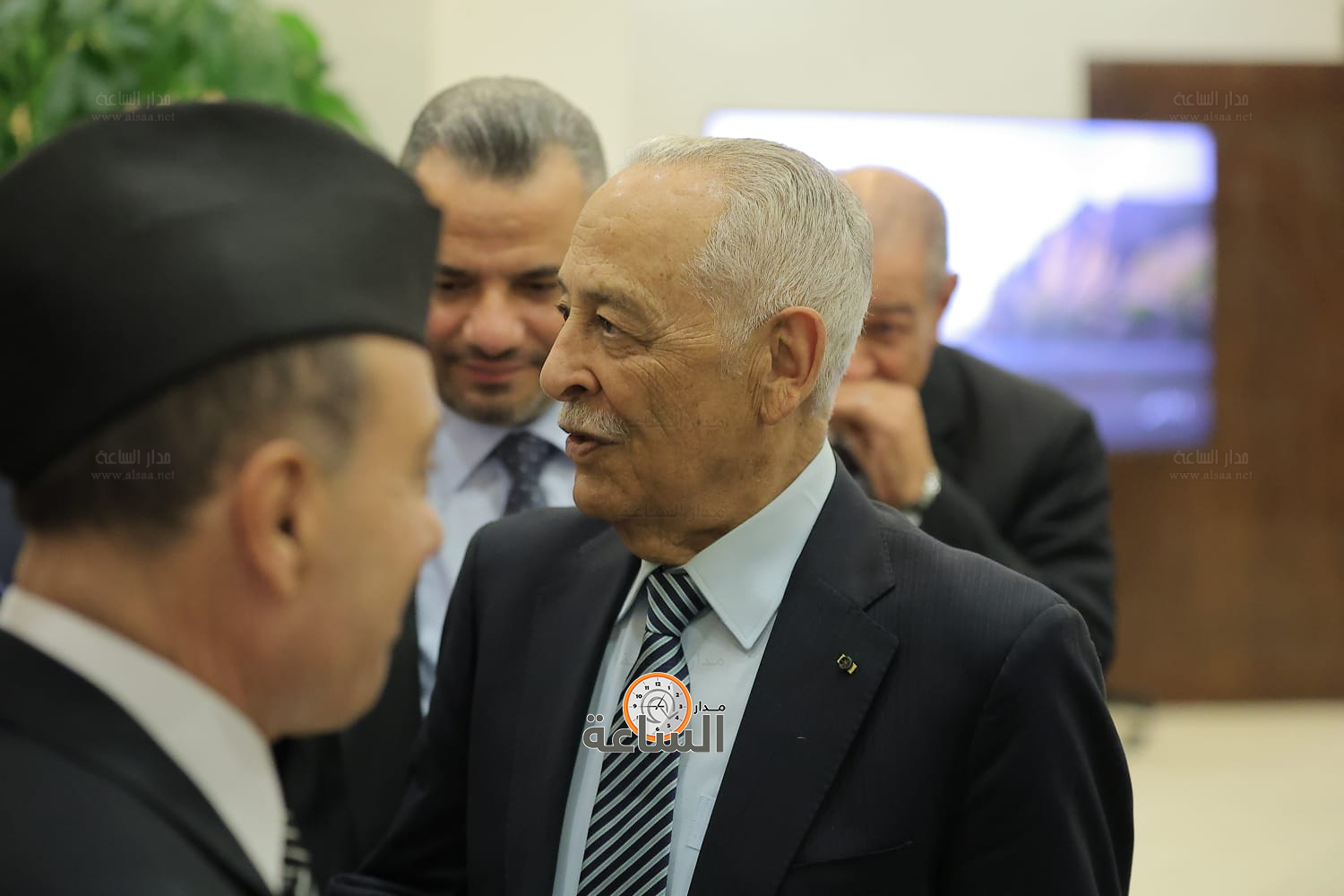 Madar Al-Saa Images 0.32499762021533574