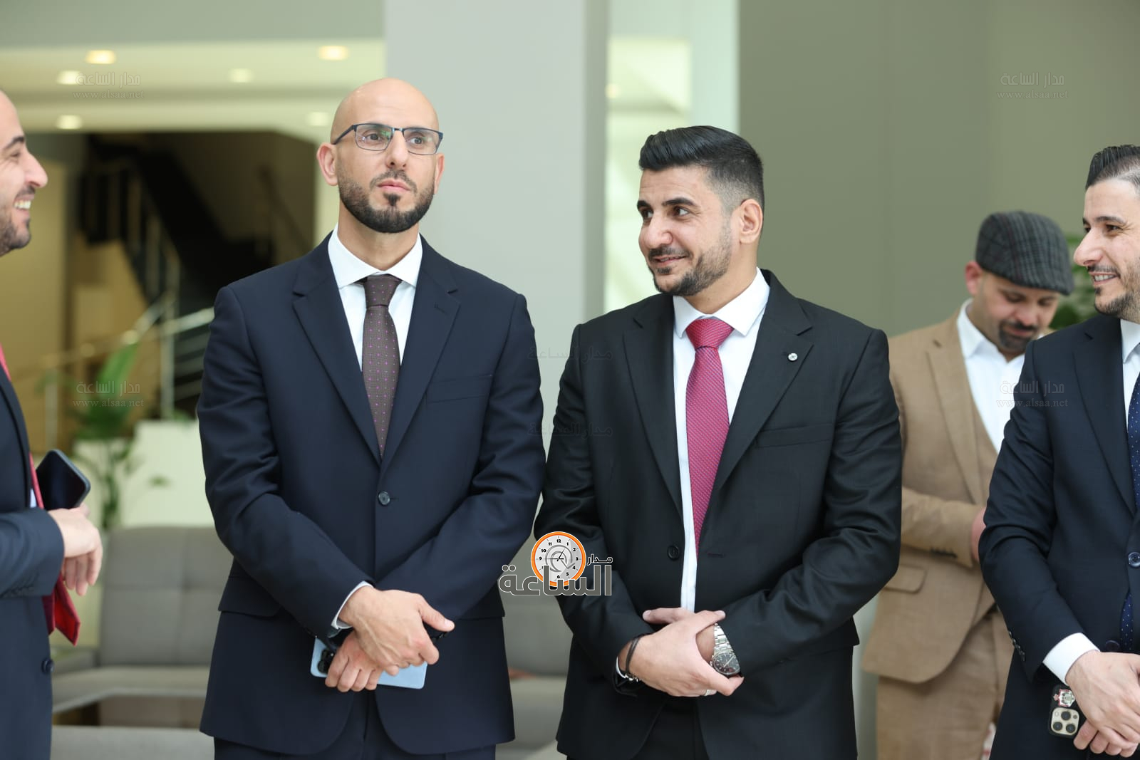 Madar Al-Saa Images 0.45008583828647153