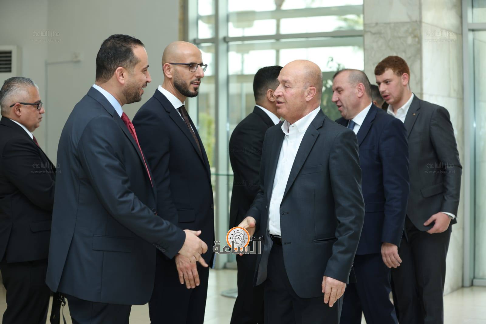 Madar Al-Saa Images 0.9762953217409902