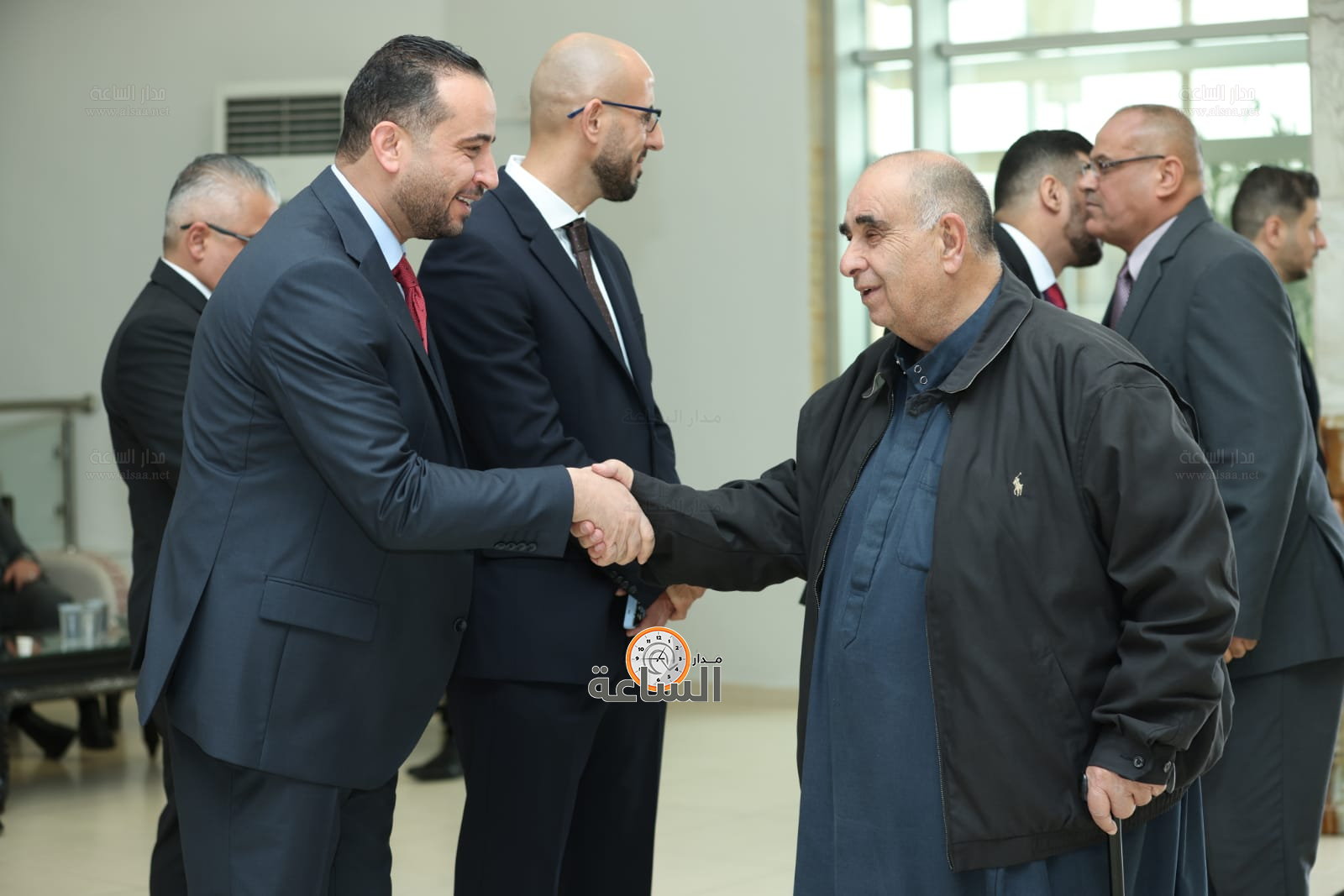 Madar Al-Saa Images 0.39304813139474915