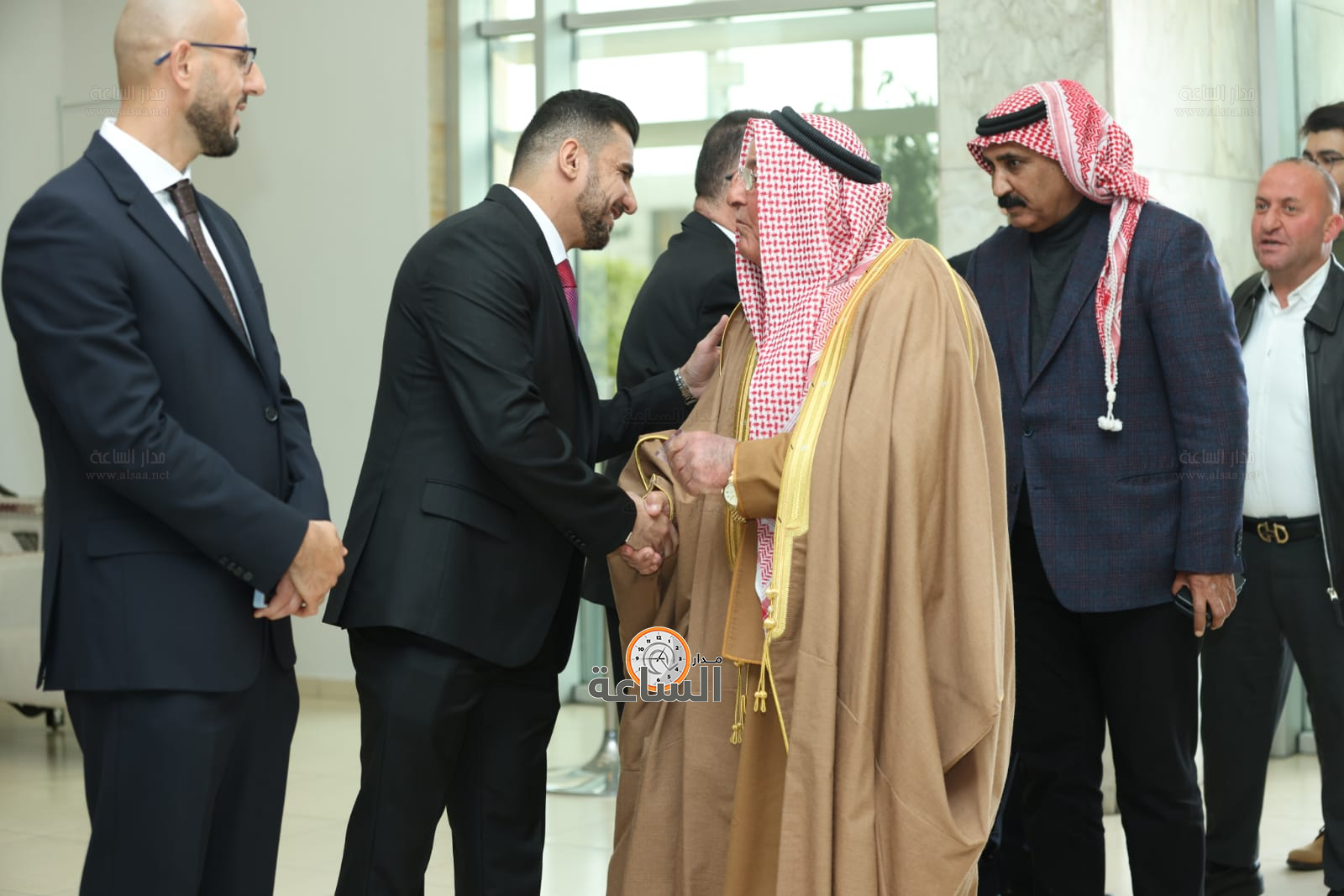 Madar Al-Saa Images 0.2542732236243799