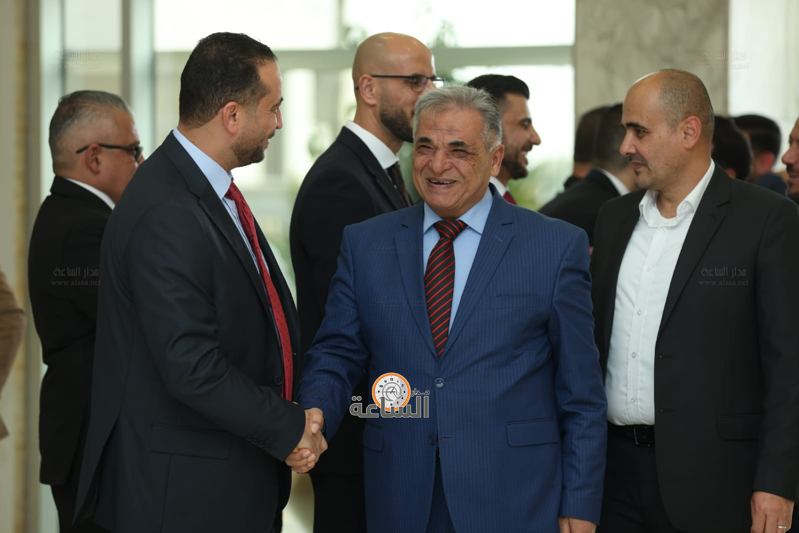 Madar Al-Saa Images 0.5212640472525718