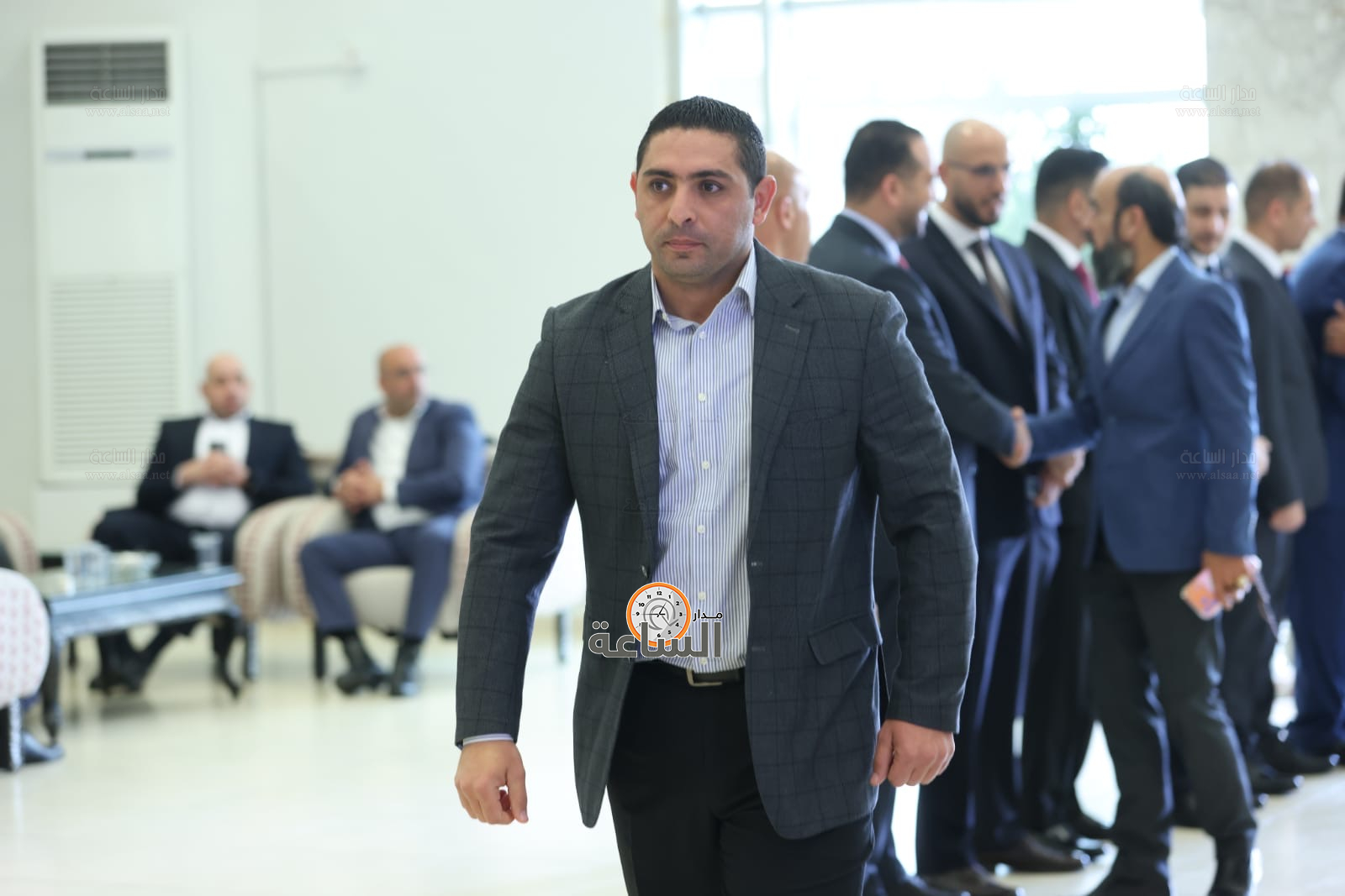 Madar Al-Saa Images 0.9911186993264521