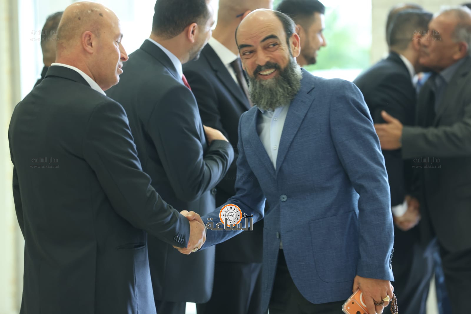 Madar Al-Saa Images 0.8509232460121552