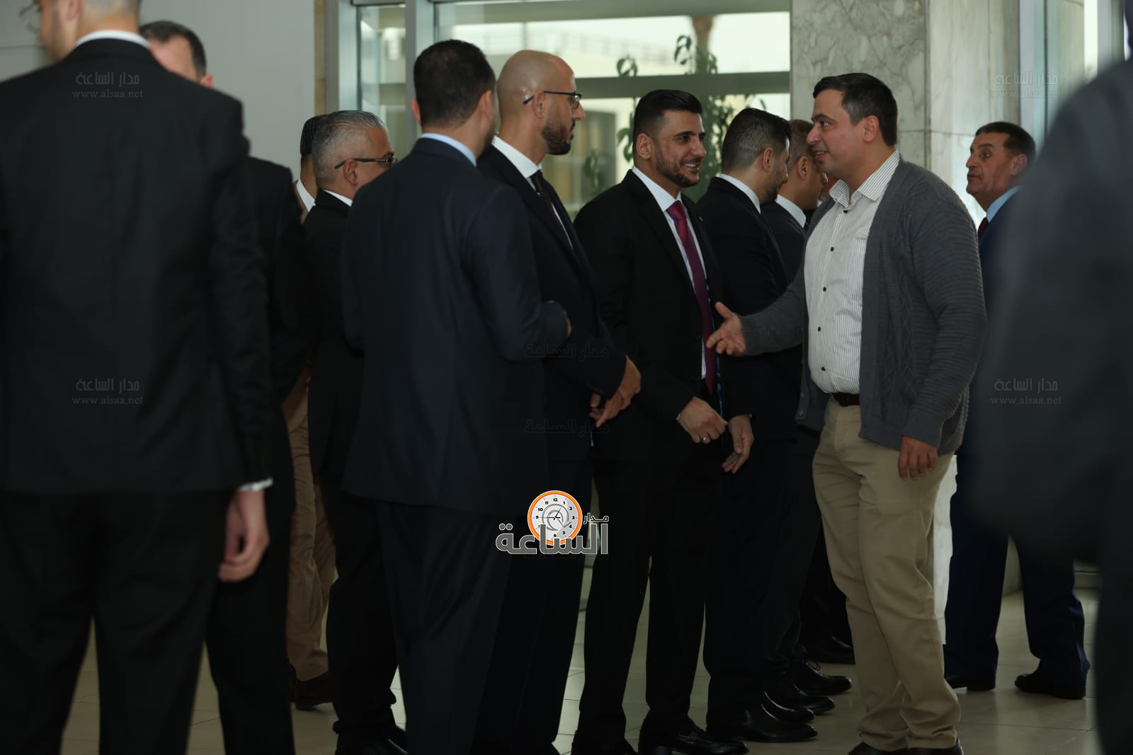 Madar Al-Saa Images 0.8866660740434995